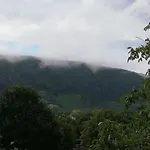 Retreat For Two Guests 아파트 노이마겐드론