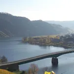 Retreat For Two Guests 아파트 *